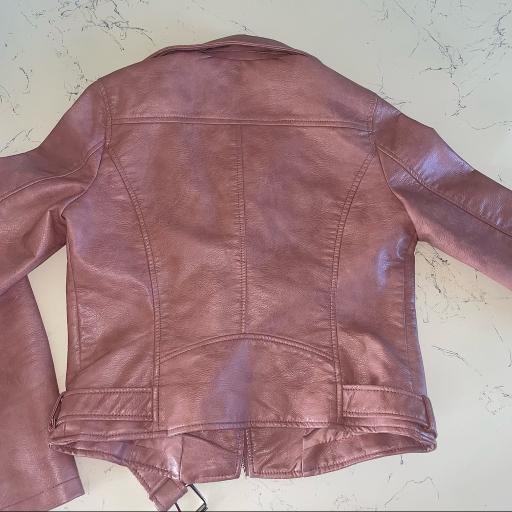 leather jacket - Picture 2 of 3